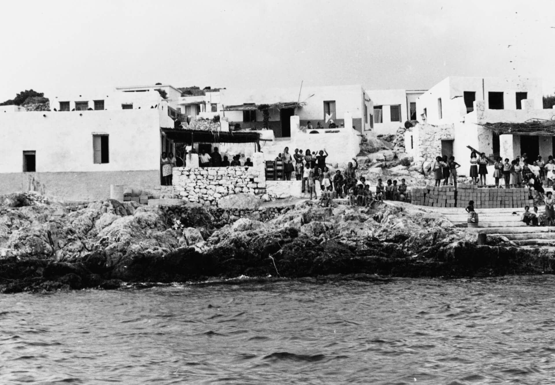 Development of a website for hosting, maintaining, and promoting the Oral History Archive of Donoussa